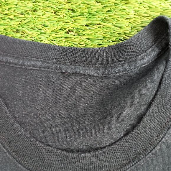 GUNS AND ROSES 06 tour concert tee - Picture 6 of 7